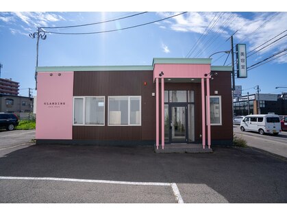 グランディーヌ(GLANDINE)の写真