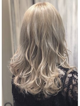 セシルヘアー 神戸元町店(Cecil hair) ハイトーン×ミルクティーベージュ