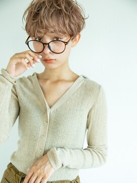 レス 伏見(LESS) LESS メガネ×ピンクマッシュ[伏見/丸の内/栄/髪質改善