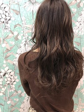 ハグヴィアン(HUG BIEN) 自然光に当たる透明感は最高級