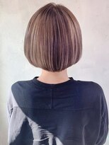 アイティー バイ アルバム 浦和店(IT by ALBUM) ショートボブ_オリーブカラーハイライトカラー_ba251601