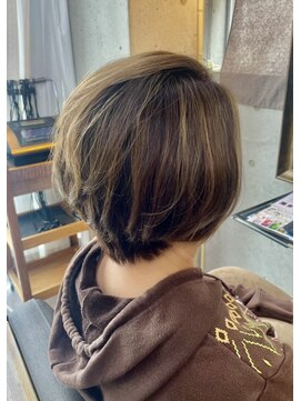 トータルビューティーステラ(TOTAL BEAUTY STELLA) 白髪ぼかし　白髪ぼかしハイライト　白髪染め　明るい白髪染め