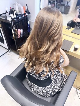 エイト 藤沢店(EIGHT fujisawa) EIGHT fujisawa 藤沢店　柳原秀　ベージュカラー［藤沢］