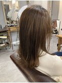 作りすぎないナチュラルラフスタイル 透明感 アッシュベージュ