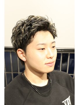 ツーエイチ 新宿(2H) メッシュショート/新宿/メッシュショート/新宿駅/新宿理容室