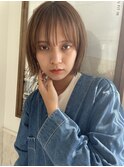 切りっぱなしボブハイトーンボブ