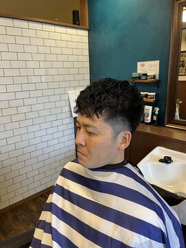 グラッド(GLAD) スペインカール、フェードカット