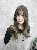 レイヤーカット。グレーパール