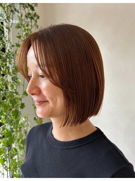 クベル(Kuvel) 切りっぱなしボブ＋ハニーベージュ