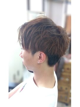 今日は美容院 丸めのシルエットと軽さのある爽やかスタイル