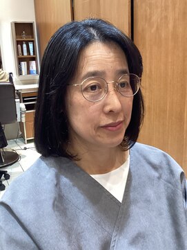 ピークアブー アヴェダ アトレ恵比寿(PEEK-A-BOO AVEDA) 前上がりボブ