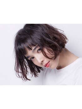 【カット+全体カラー8,800円】美しいショート＆小顔カットに予約が殺到中!崩れにくいカットが◎