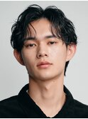 メンズセンターパート七三分けパートニュアンスパーマ刈り上げ