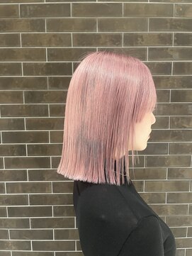 ネウィ ジャム 町田(newi JAM) ホワイトピンクベージュ◎切りっぱなしボブ