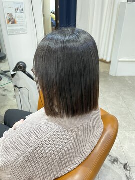 アート(art) 切りっぱなしボブ＋縮毛矯正