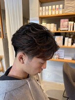 メンズクル(men's quru.)&nbsp;ニュアンスパーマフェザーパーマ刈り上げセンターパート春日井駅