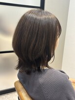 ルーム 大通店(ROOM)&nbsp;くびれヘア　透明感カラー　オリーブベージュ