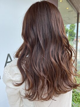 ブランシェ 名鉄小幡駅前店 明るめのベージュカラー