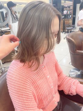 ネオリーブアイム 横浜西口店(Neolive aim) ミルクティーグレージュ ダブルカラー【横浜】