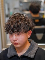 グットルーズトウキョウ(GOOD LOOSE TOKYO) ツーブロックマッシュ波巻きパーマツイストスパイラル束感