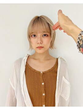 トレス(TRESS) 外ハネレイヤー 切りっぱなしボブ ヌーディカラー