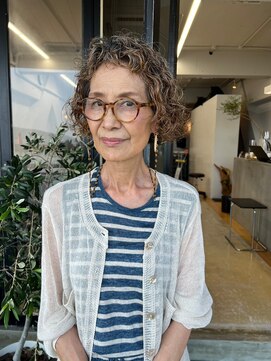 フィルム(FiLMs) ボブ/ハードパーマ/ハイライトブロンド