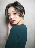 グレージュ×ショートボブ