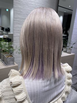 ステア ケース(stair case) ハイトーンストレートミディアムヘア艶トリートメント