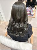 オリーブグレー