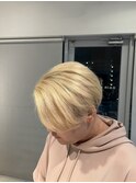 メンズセンターパート×抜きっぱなしブロンド