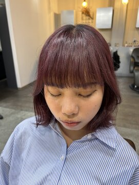 グロウ 丸の内(GLOW) 暖色カラー秋カラーピンクパープルワイドバング前髪ブリーチ1回