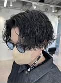波巻きスパイラルパーママッシュ原宿カット短髪メンズウルフヘア