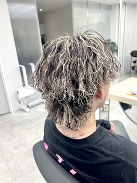 エイト ホワイト 札幌駅前店(EIGHT white) Surf curl parm × White highlight
