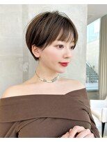 ビュートリアム 南青山(BEAUTRIUM)&nbsp;ショートヘア上品ショート丸みショート耳掛け30代40代50代表参道