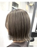 白髪ぼかし×ボブ