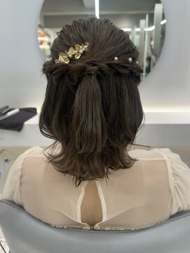 アールプラス 新宿(ar+) 【新宿駅/新宿三丁目/ヘアセット/ar +/アールプラスヘアサロン】