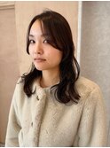 【晴音】顔まわりレイヤー/ミディアム/ダークオリーブ/20代