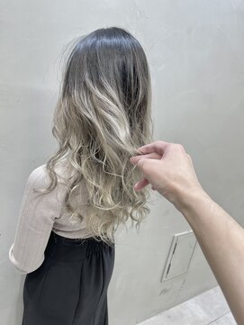 フェリア 松山(Feria) 【Feria松山】グラデーション×ホワイトベージュ“石田幸輔”