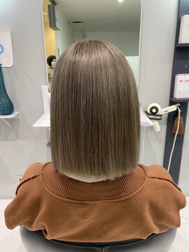 グク(GUK) ミルクティーベージュ