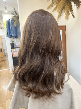 ルイ(ROUIS produced by LUCK 津田沼) ROUIS 津田沼　ベージュ系カラー