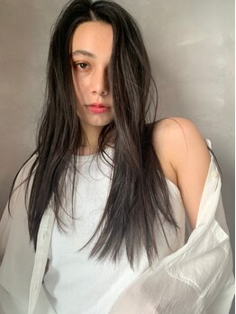 ヨロヘアー(YOLO hair)の写真/【なんば駅すぐ◇平日10時～21時まで営業】大人気髪質改善メニュー☆人気のクオライン取扱いあり◎