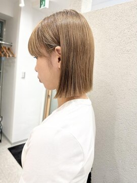 ナウアズ(now as.) 耳掛けしても可愛いぱつっとボブ【シン】