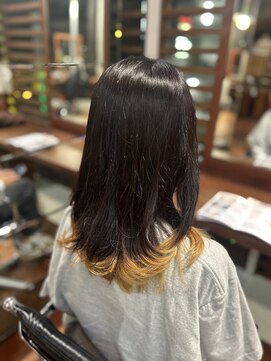MRN. 新宿西口 髪質改善×コントラスト裾カラー★美髪の個性派スタイル