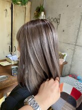 Cadre新小岩/白髪ぼかしハイライト[新小岩/新小岩南口/ハイライト/ハイトーンカラー/ボブ/ブリーチ/メンズ]