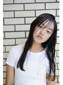 ナチュラルロングウェットスタイリング