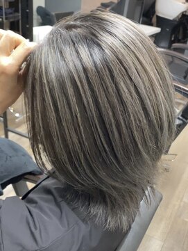 ヴィフ 大船(VIF) こなれミディ/白髪ぼかしハイライト/ホワイトグレージュ/大船