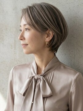ヘアスタジオルース(HAIR STUDIO LUZ) 40代50代60代の大人ボブ/白髪ぼかしハイライト/堀江/北堀江