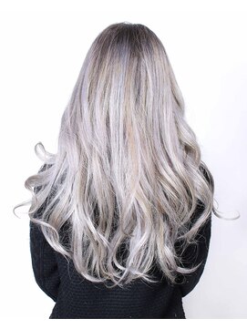 ラブ ロック Love' Lock 【Love'Lock 代官山】外国人風シルバーアッシュ☆.