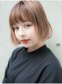 ベージュカラーで透明感抜群