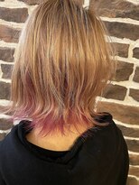 アーティコ ヘアー(artico hair) ミディアム切りっぱなしピンクボブ